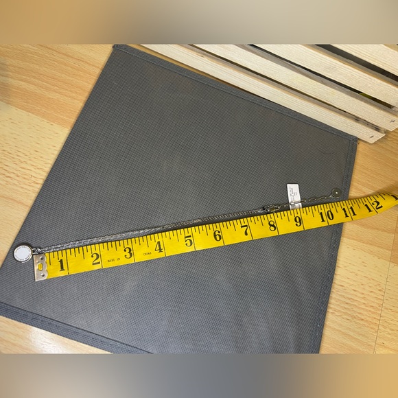 Marc by Marc Jacobs Silver White Disc Logo Pendant Necklace - Picture 4 of 5